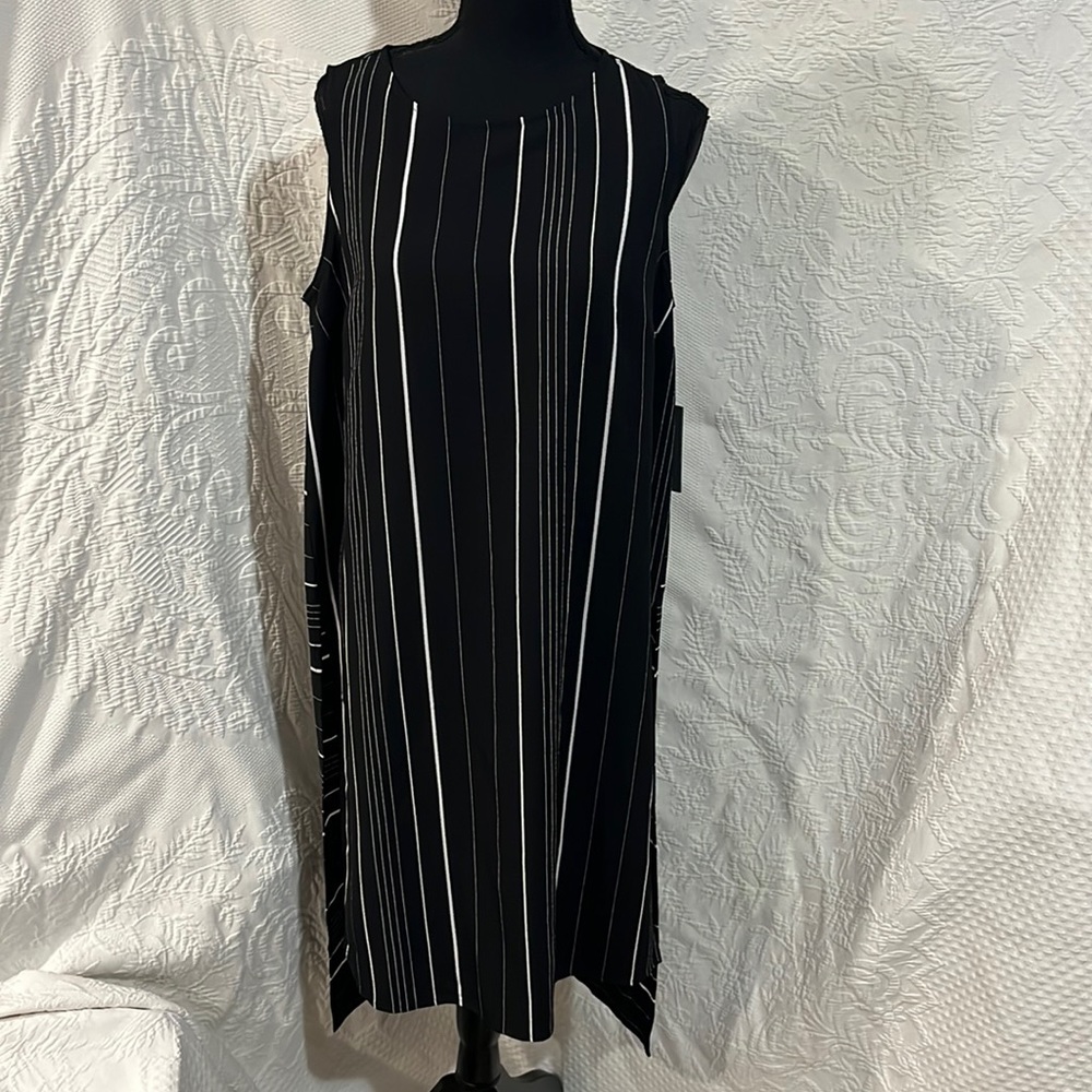 Vince Camuto sleeveless dress, size medium, NWT